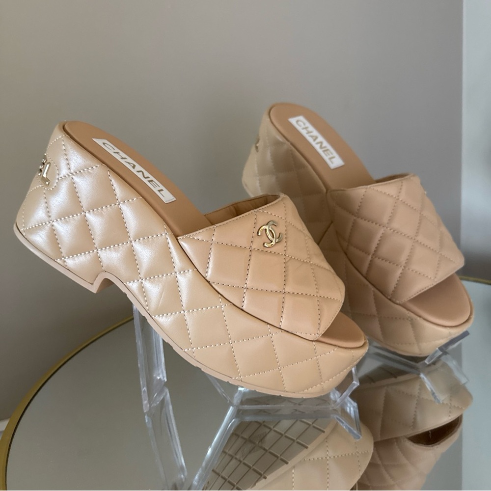 CHANEL DAD Sandals CC logo Quilted leather platform slides sz 39 - Picture 10 of 17